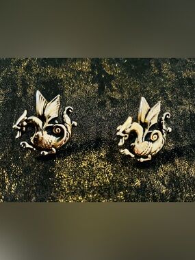 Rare SWANK Naga Sea Dragon vintage medieval mid century men's cuff links